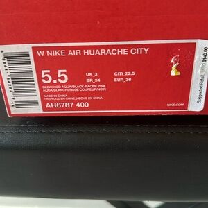 Nike air huarache city size 5.5